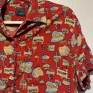 Liz Wear Men’s‎ size small shirt